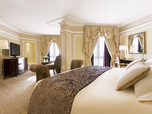 The splendor and splendor of a standard room at the Regency Hotel Kuwait is one of the best Salmiya resort list
