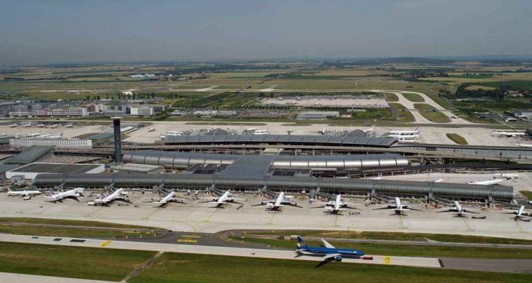 Frances airports ... the European country that has the most - France's airports ... the European country that has the most developed airports