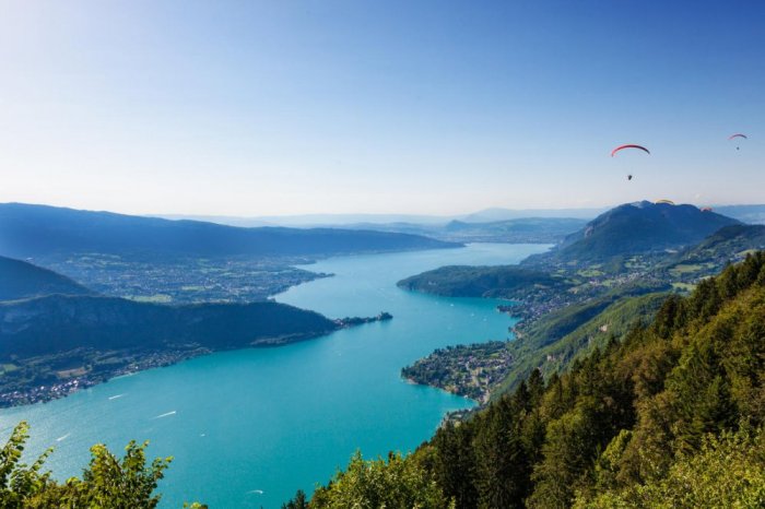A scene of Lake Annecy