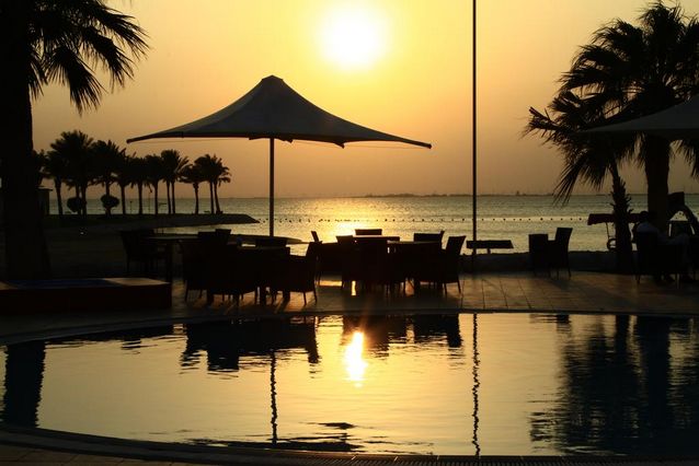 Holiday Resort report that Al Khobar is a half moon beach - Holiday Resort report that Al Khobar is a half-moon beach