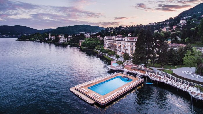 Choose the time to visit Lake Como