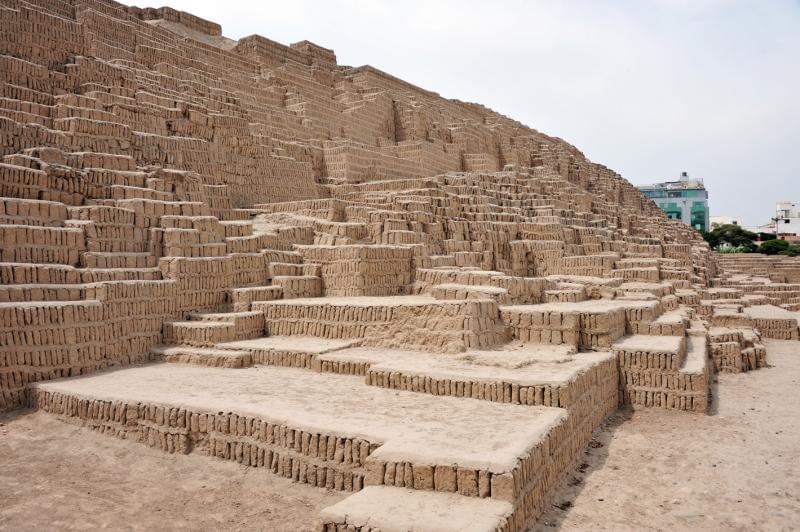 Learn about the Huaca Buclana pyramid in Peru - Learn about the Huaca Buclana pyramid in Peru