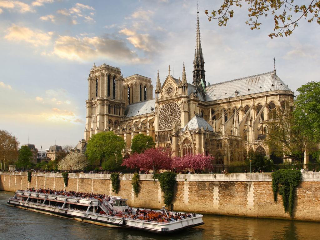 Places you should visit in Paris - Places you should visit in Paris