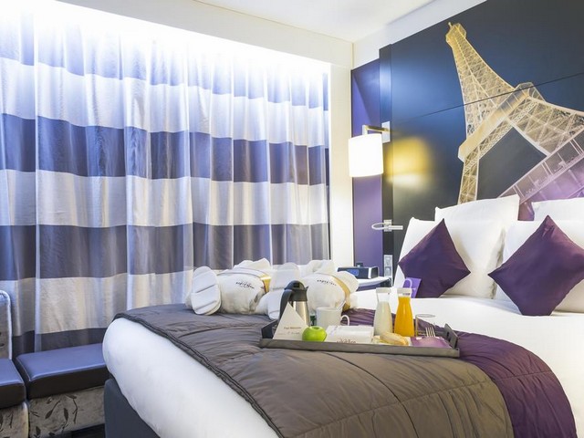 The Mercure Champs Elysees Hotel Paris offers luxurious and luxurious accommodation