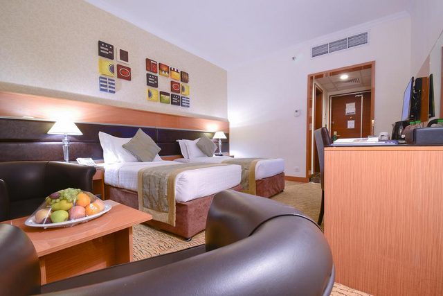 The rooms of Al Ansar Golden Tulip Al Madinah Hotel enjoy the standard features that add elegant classic décor