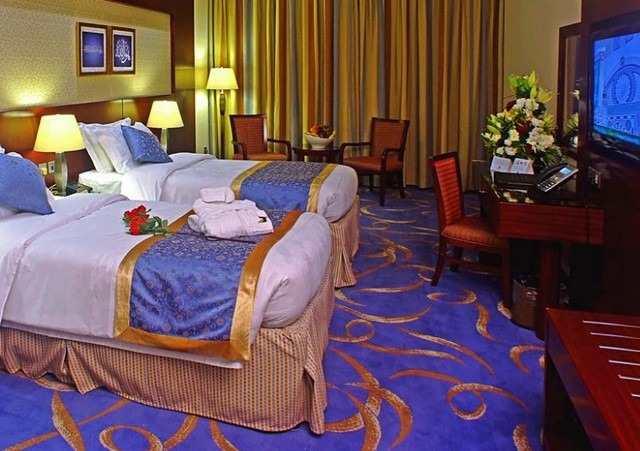 Report on Al Eman Royal Hotel Madinah - Report on Al Eman Royal Hotel Madinah