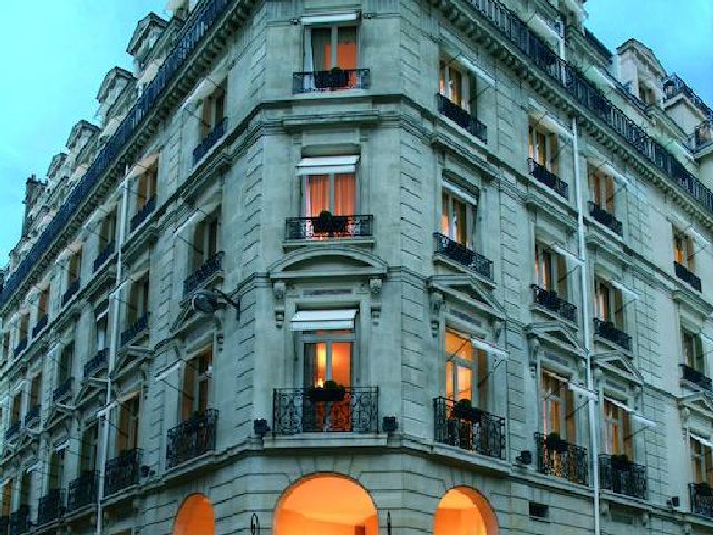 The exquisite exterior of Balzac Hotel