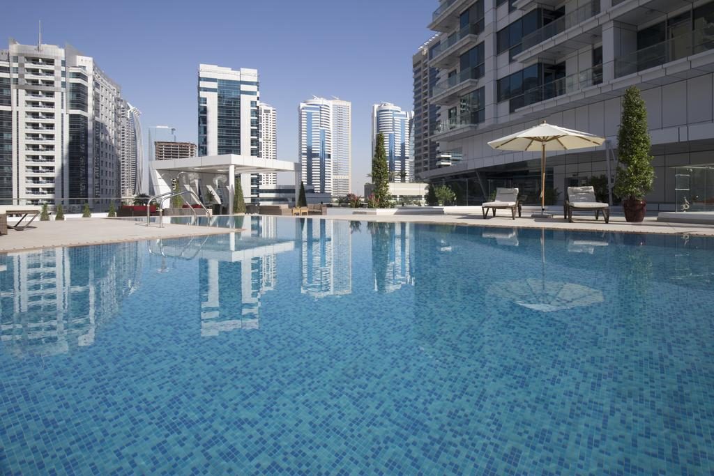 La Verda Dubai Marina for suites and villas is suitable for families and grooms alike