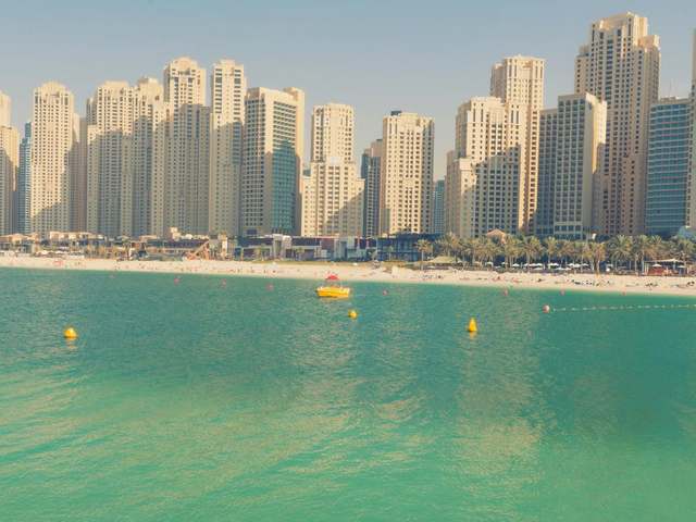 The Rawda Amwaj Suites JBR Hotel boasts magnificent views of the Jumeirah Beach.