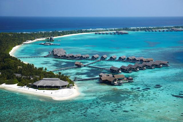 Report on Shangri Las Maldives Resort - Report on Shangri-La's Maldives Resort