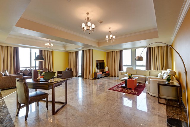 Abidos Hotel Apartment Dubailand offers spacious apartments for up to 6 people.