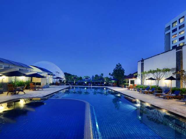 Report on the Aryaduta Bandung Hotel