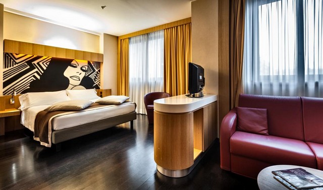 Report on the Crowne Plaza Milan - Report on the Crowne Plaza Milan