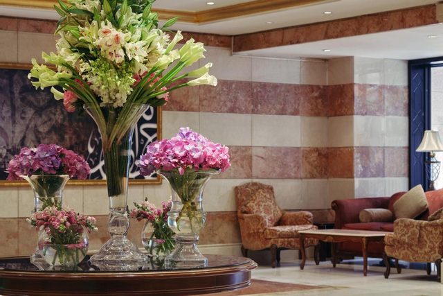 Dar Al-Eman Intercontinental is a 4-star hotel in Medina that provides distinguished luxury services to its visitors