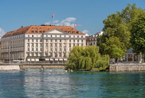 Report on the Four Seasons Hotel Geneva - Report on the Four Seasons Hotel Geneva