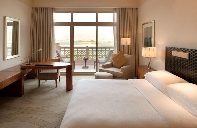 Report on the Grand Hyatt Doha Hotel Qatar - Report on the Grand Hyatt Doha Hotel Qatar