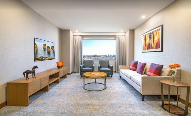 Apartment facilities are numerous inside the Hyatt Regency Galleria Residence Dubai