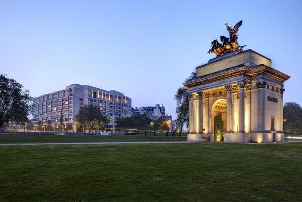 Report on the InterContinental Park Lane London - Report on the InterContinental Park Lane London