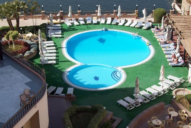Report on the Lotus Luxor Hotel - Report on the Lotus Luxor Hotel