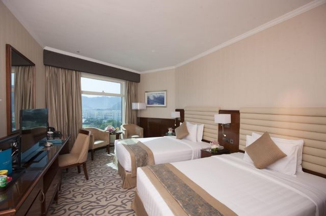 Report on the Oceanic Hotel Khor Fakkan Emirates - Report on the Oceanic Hotel Khor Fakkan, Emirates