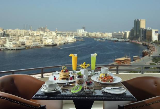 The Radisson Blu Hotel, Dubai Creek provides charming views and various facilities
