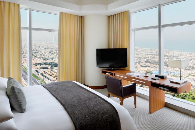 The rooms of the Marriott Marquis Dubai Hotel are clean and sophisticated