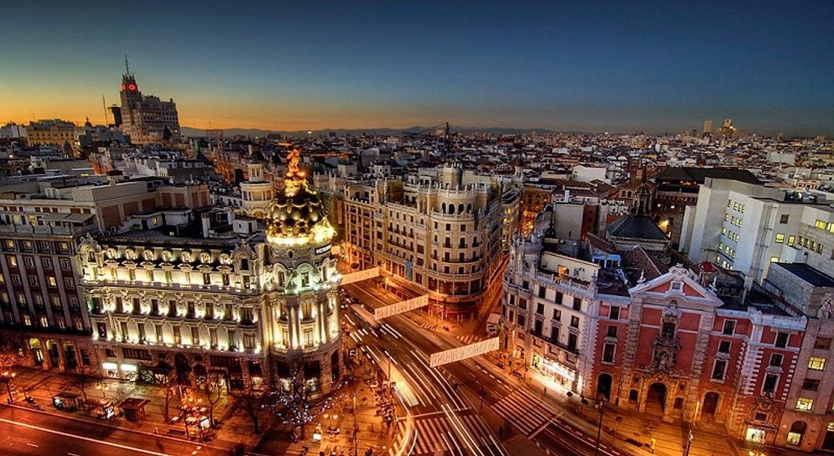 Shopping in Madrid .. Shopping streets will surely amaze you!