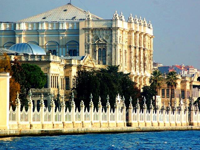 Dolma Palace is a delight of Istanbul's palaces and the most important places of Istanbul