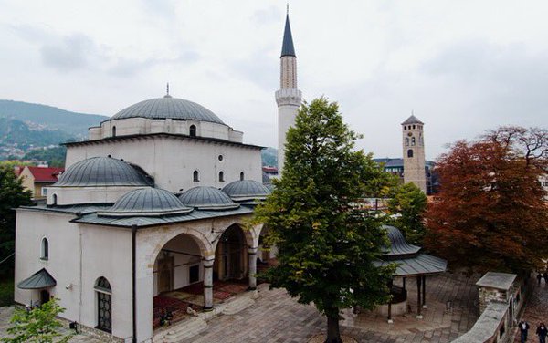 The 3 best activities when visiting the Ghazi Khusraw Bey - The 3 best activities when visiting the Ghazi Khusraw Bey Mosque, Sarajevo, Bosnia