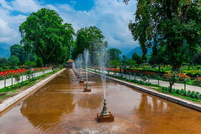 Shalimar Bagh Park in Kashmir