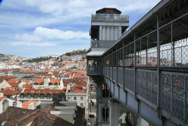 The 4 best activities in the Santa Justa elevator Lisbon - The 4 best activities in the Santa Justa elevator Lisbon Portugal