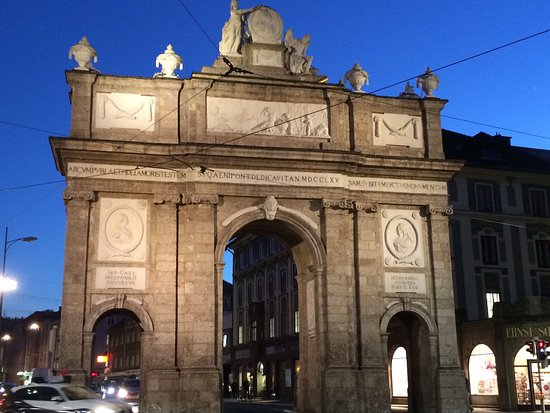     Arc de Triomphe in the city of Innsbruck