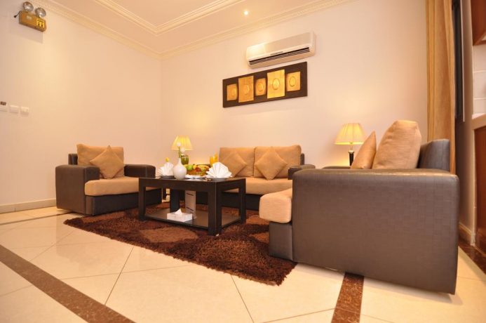 Enjoy a distinctive stay in the most luxurious hotels in Al-Rawdhah district in Riyadh, with modern and elegant design.