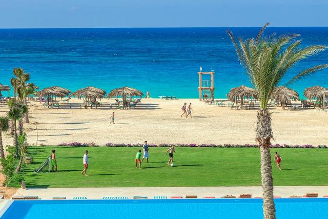 Caesar Bay Resort is directly from the Marsa Matruh Hotels by the sea 