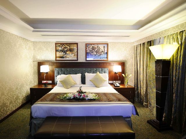 Standard room from Millennium Al Aqeeq Hotel among the list of hotel suites in Madinah