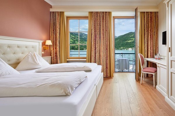 Zell am See hotels near the lake