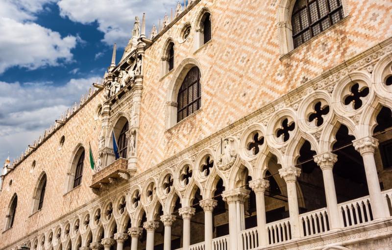 The Doges Palace is the most beautiful building in Europe - The Doge's Palace is the most beautiful building in Europe