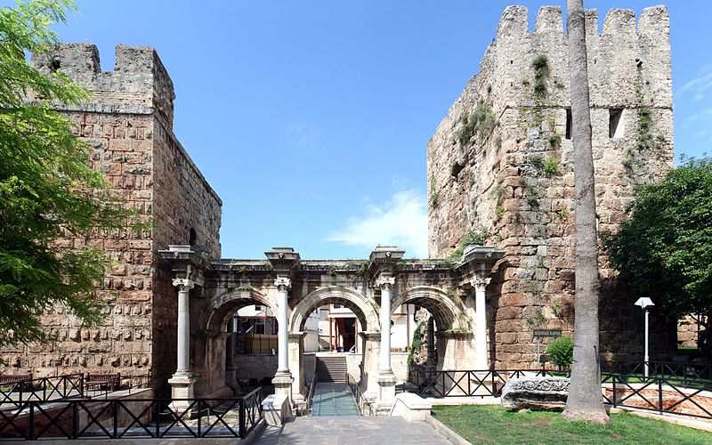 Hadrian's Gate is one of the most beautiful tourist attractions in Antalya