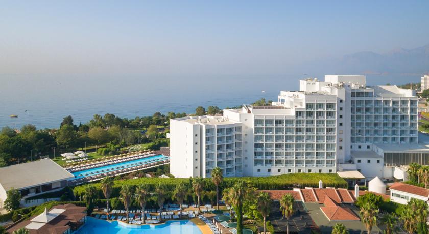 Find the best Antalya hotels near the most important tourist attractions in Antalya