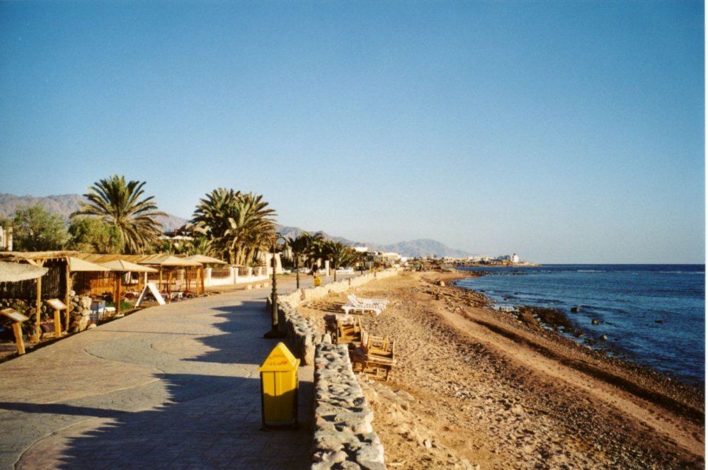 The beaches of Beni Abeid