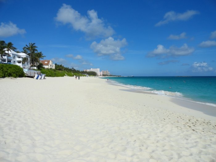Soft sand in the beaches of Nassau