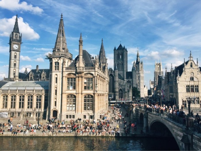 The pleasure of tourism in the city of Ghent