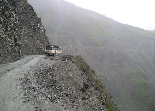 Dangerous Zojila Pass, Leh-Srinagar Highway