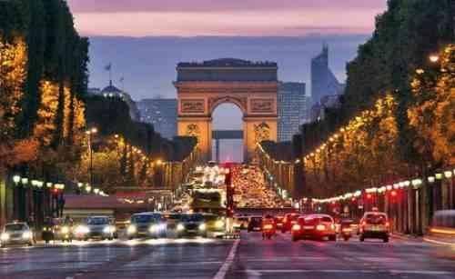 The most famous shopping places in Paris ... do not - The most famous shopping places in Paris ... do not miss her