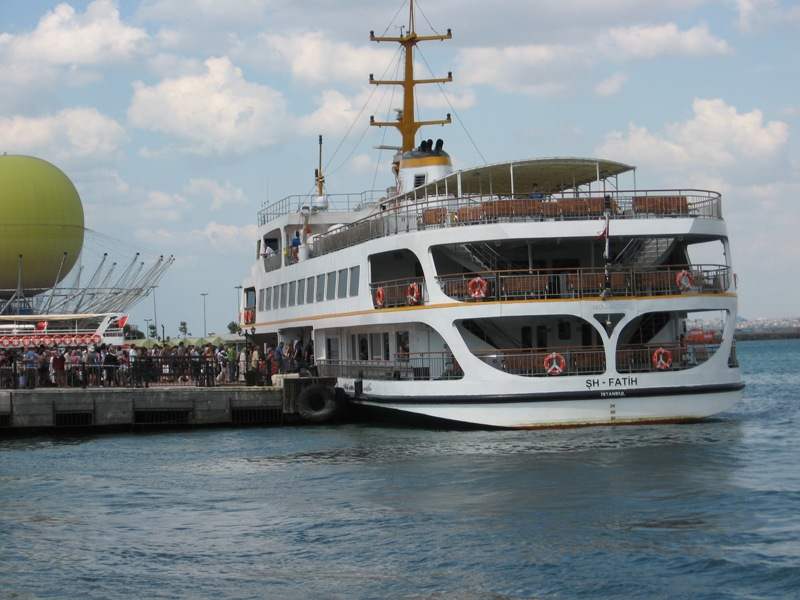 Ferries are available for transportation approximately every half hour, as it carries a large number of passengers, which may reach two thousand people per trip