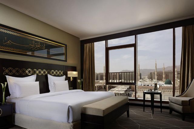The best times to book Madinah hotels near the Haram via this report with the most important advice