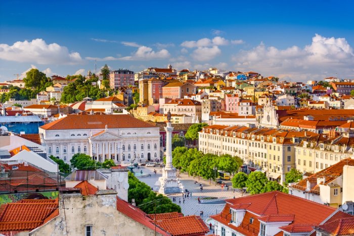 Discover Lisbon by foot