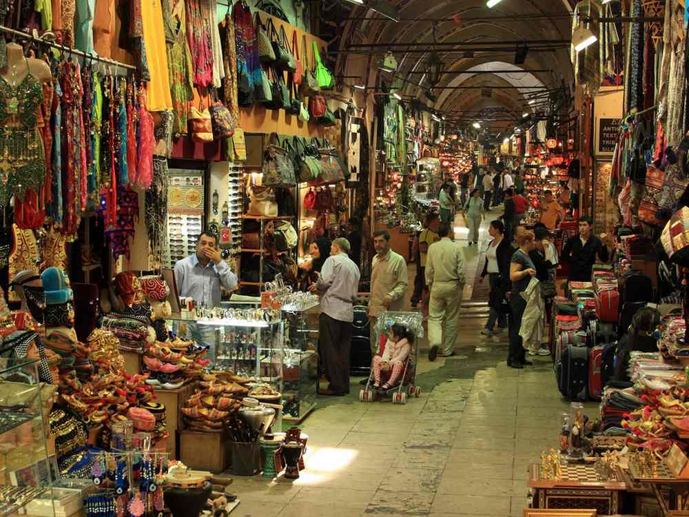 Market-popular-Middle-East-Holiday-Mai