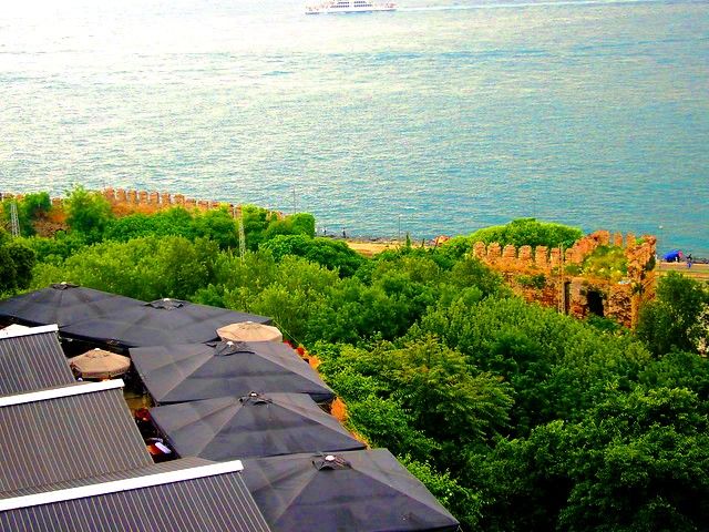 Top 10 tourist destinations near the Sirkeci area of ​​Istanbul - Top 10 tourist destinations near the Sirkeci area of ​​Istanbul