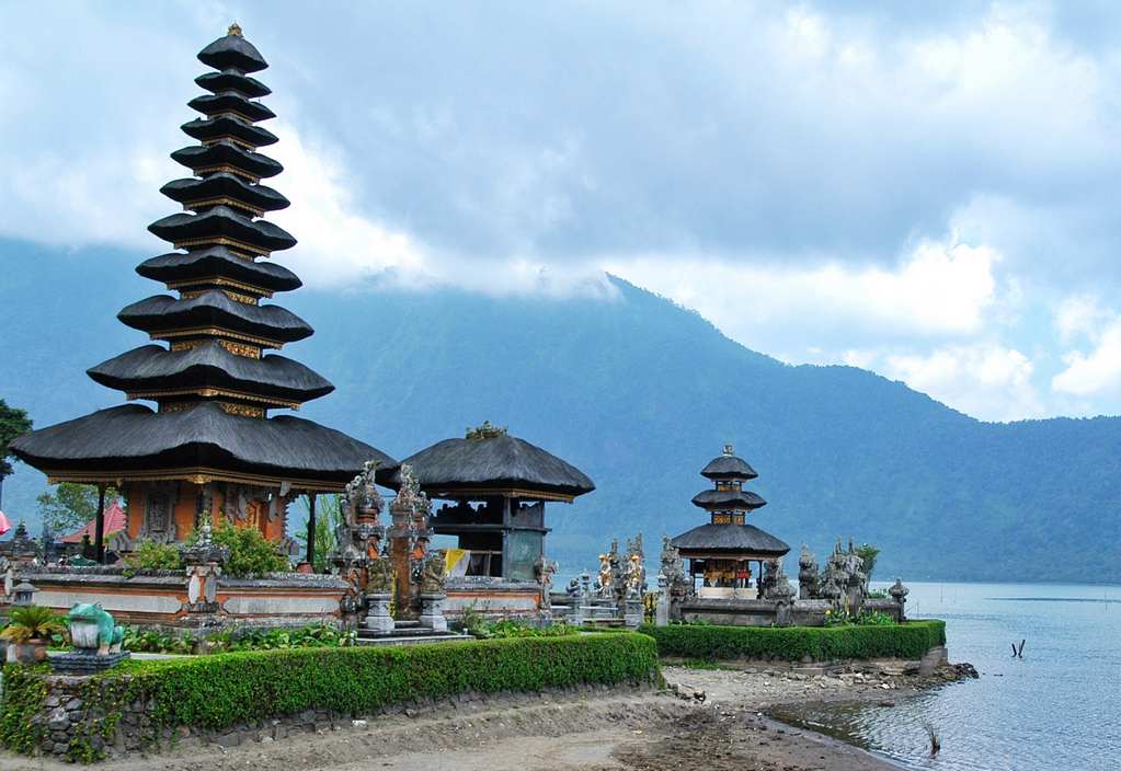 Lake Prattan is one of the most beautiful tourist places in Bali, Indonesia